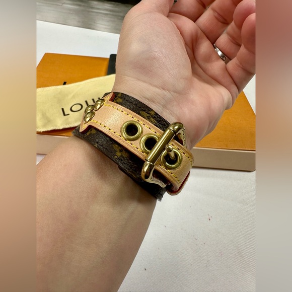 Louis Vuitton Monogram Bracelet - Picture 10 of 16